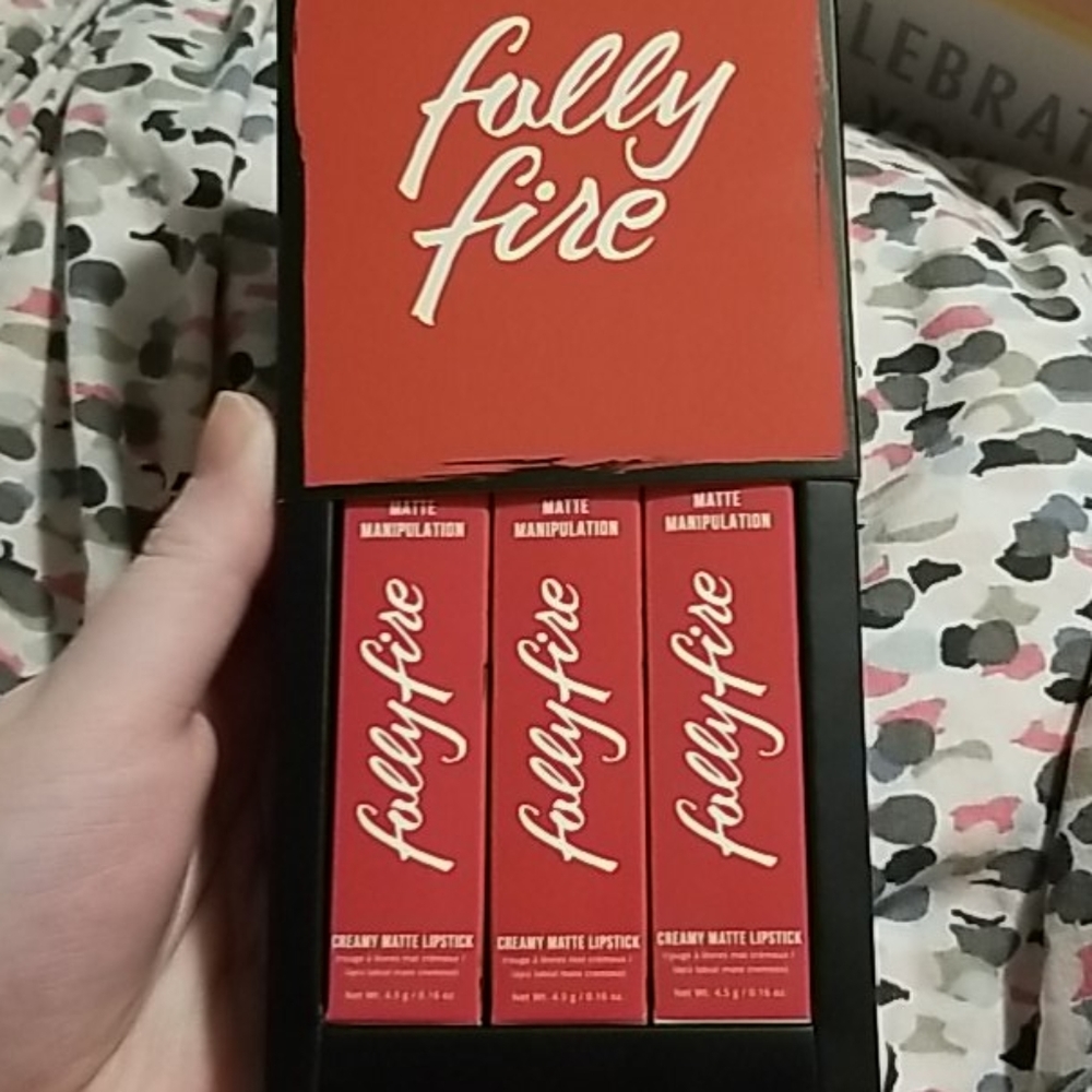 Folly Fire Matte Manipulation lipstick trio